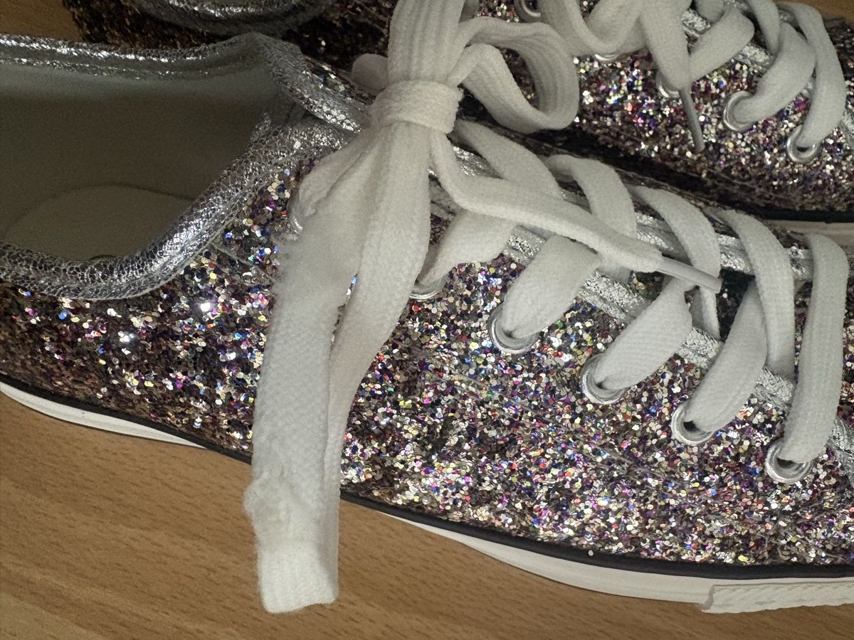 Scarpe da donna: Chucks mit Special Effekt Gr. 40 – Nuovo (secondo la descrizione) da Greifensee venduto da Habkern 5