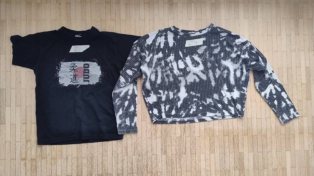 Ensembles coordonnés: T-Shirt und Pullover – D'occasion à Untersiggenthal par samath