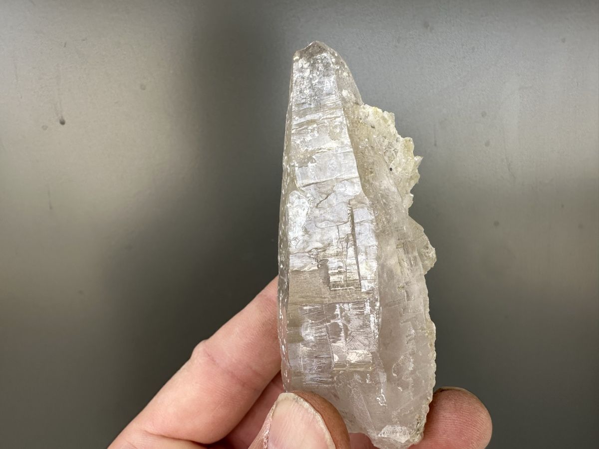 Minerali & Pietre curative: Quarz Val Bedretto – Usato da Oberuzwil venduto da Crystall0 2