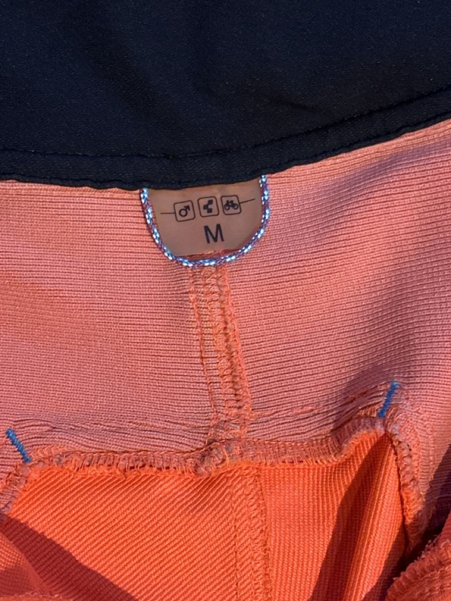 Cube Pantaloni: Cube Action Team Veloshorts Grösse M Herren Orange – Usato da Niederhasli venduto da spiff67 1