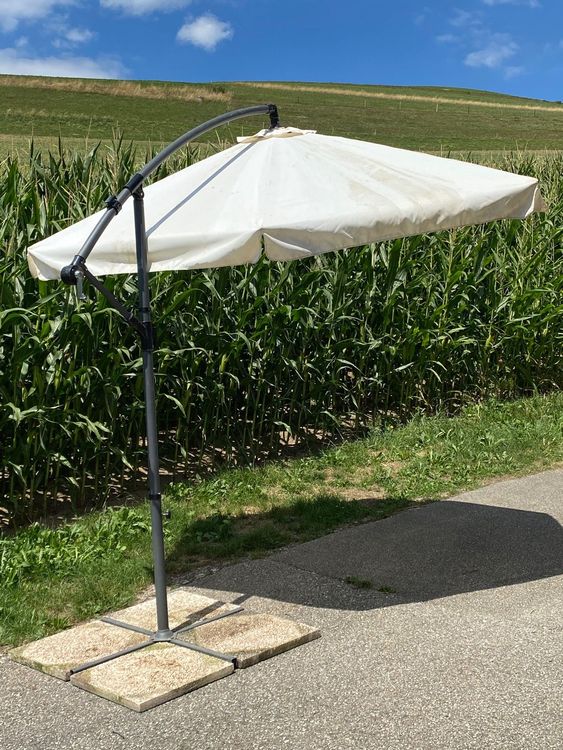 Riesiger Sonnenschirm Ampelschirm Kaufen auf Ricardo