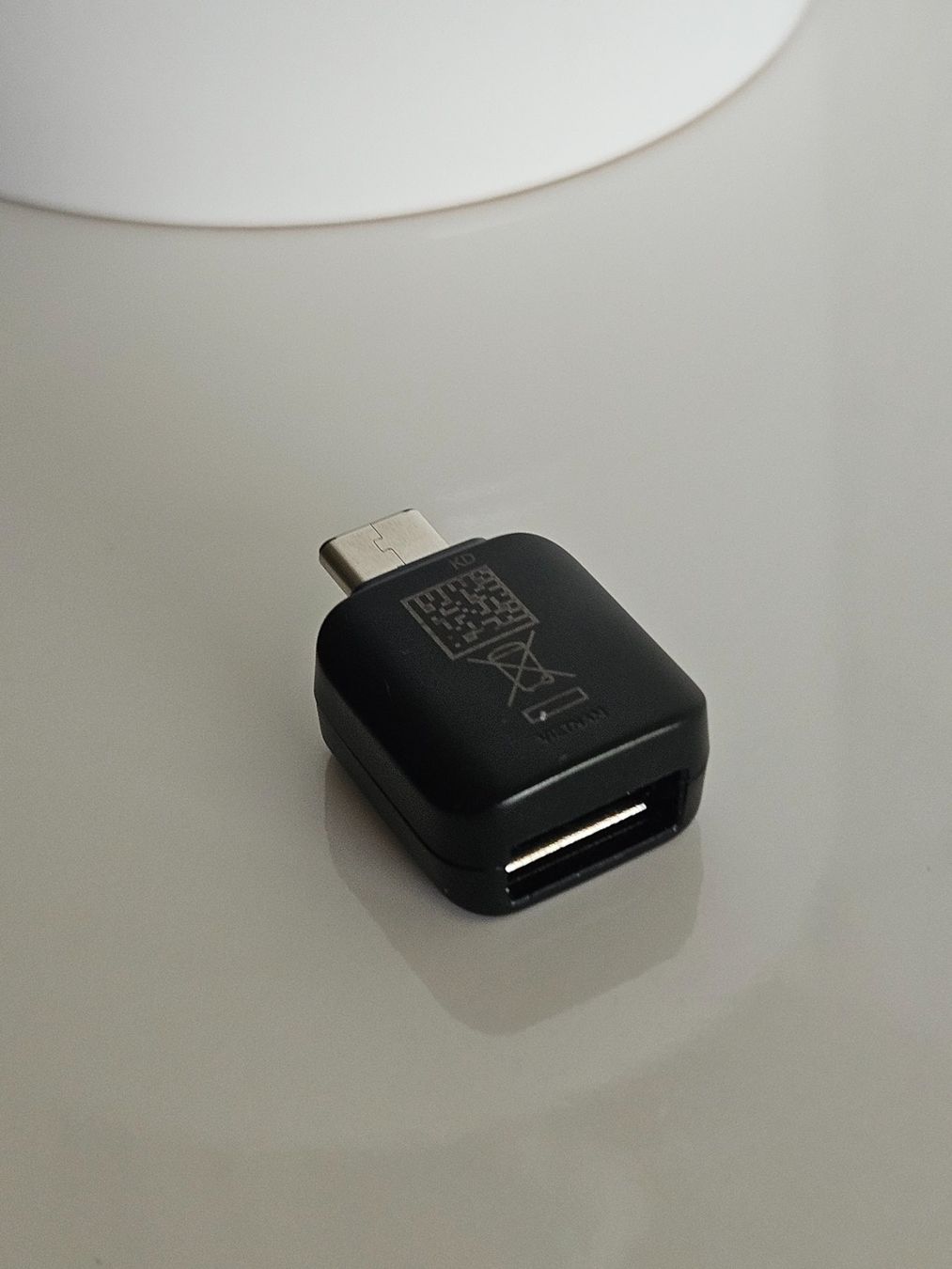 Samsung Unità & Adattatore: Samsung Adapter USB auf USB c Neuwertig – Nuovo (secondo la descrizione) da Chur venduto da Einszweidreiviermein