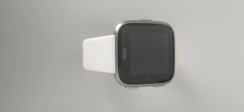 Fitbit Smartwatch: Fitbit  versa – Gebraucht aus Dietikon von tam_f77n