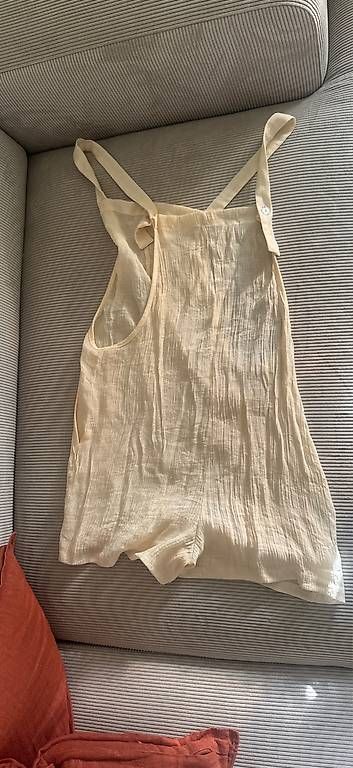 Hosen: Strand-Latzhose cremefarben - onesize – Gebraucht aus Adliswil von valeria_e