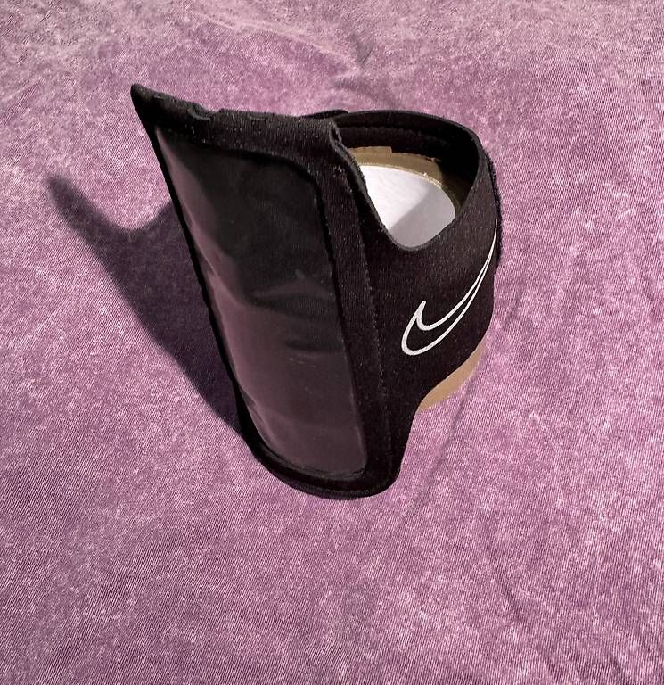 Bracciali & Braccialetti: Nike Running Phone Arm Strap, Black – Usato da Baden venduto da laurent2025