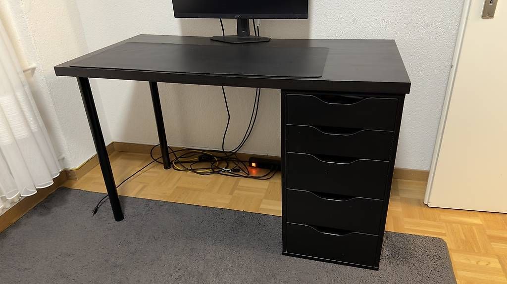 Schreibtische: Komode / Bürotisch zu Verkaufen – Gebraucht aus Staad SG von ame_wk6b 1