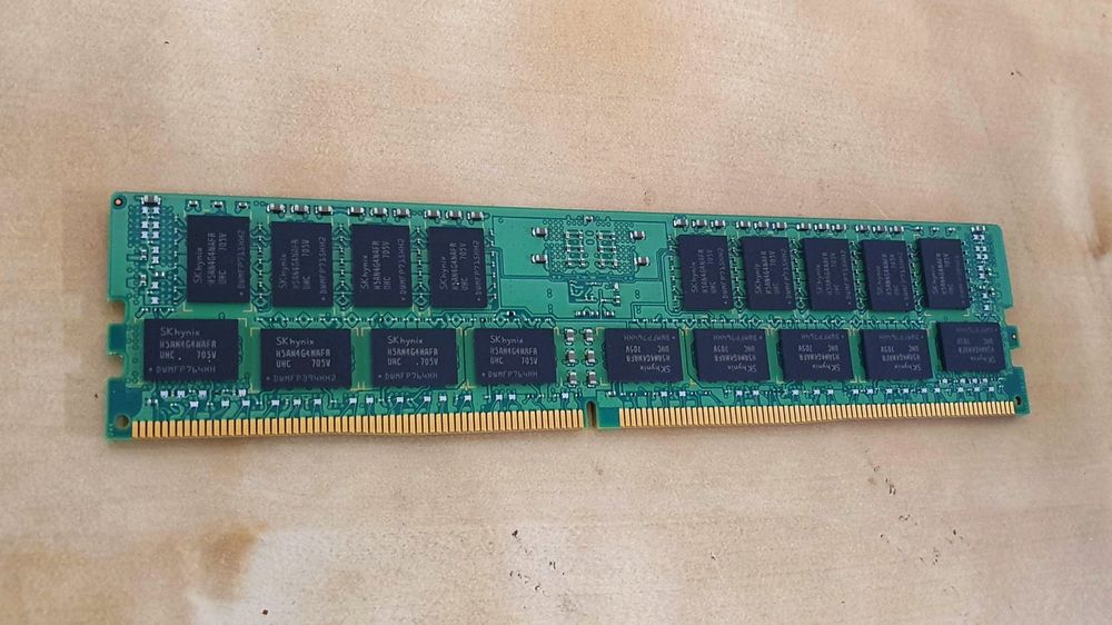 sdram-ddr4-2400-16gb-sk-hynix-16gb-2rx4-pc4-2400t-rb1-11-v2-kaufen