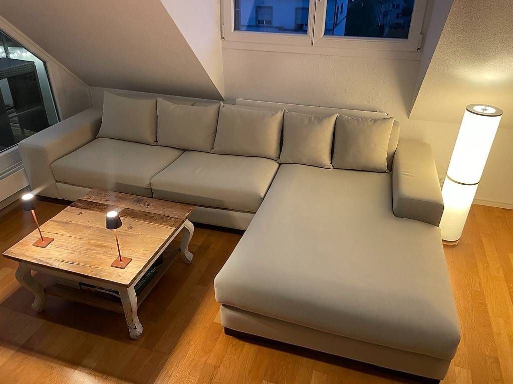 Divani: Beiges Sofa aus Stoff von Sophisticated (Floater) – Usato da Zürich venduto da Baral1234 1
