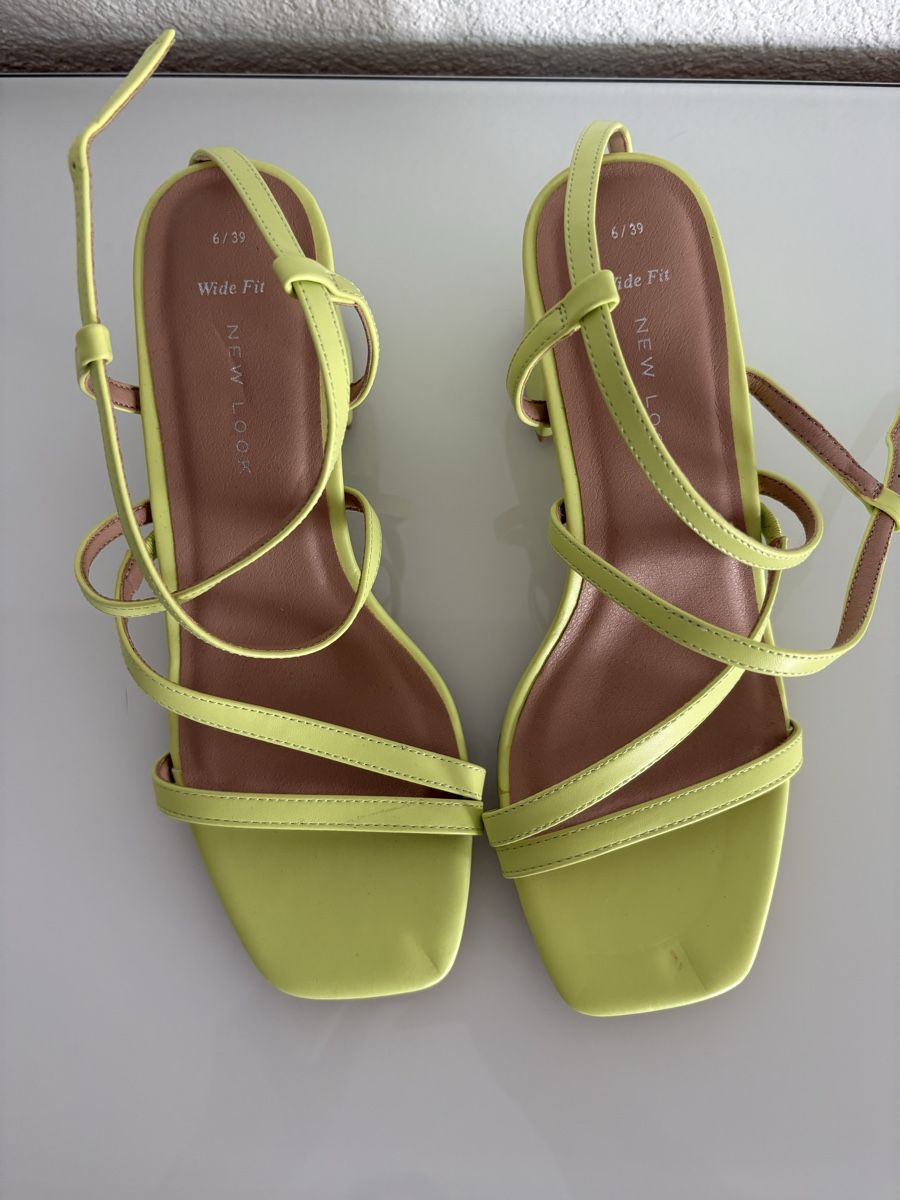 Scarpe da donna: Sandalen – Nuovo (secondo la descrizione) da Bülach venduto da kittygismo 1