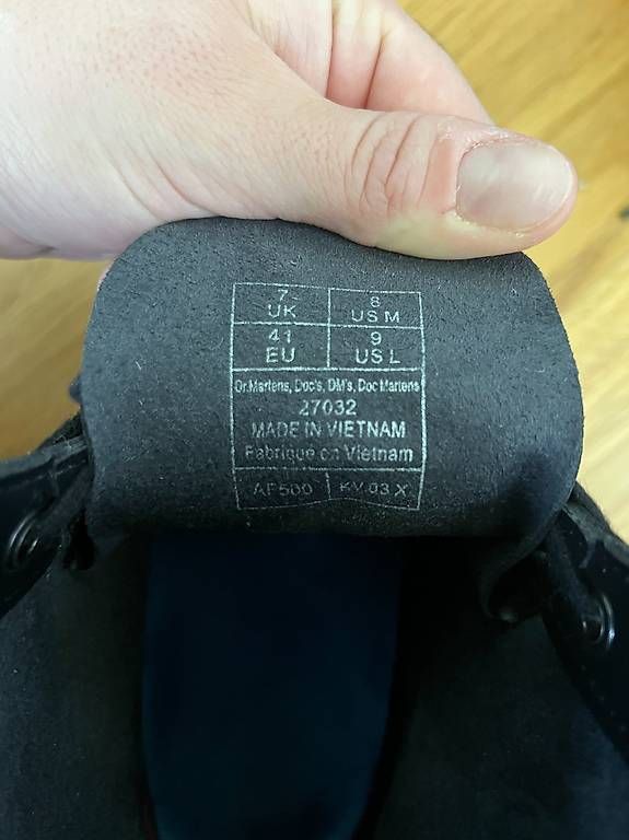Scarpe da uomo: Dr. Martens (Vegan) – Usato da Zürich venduto da sam_wz67 2