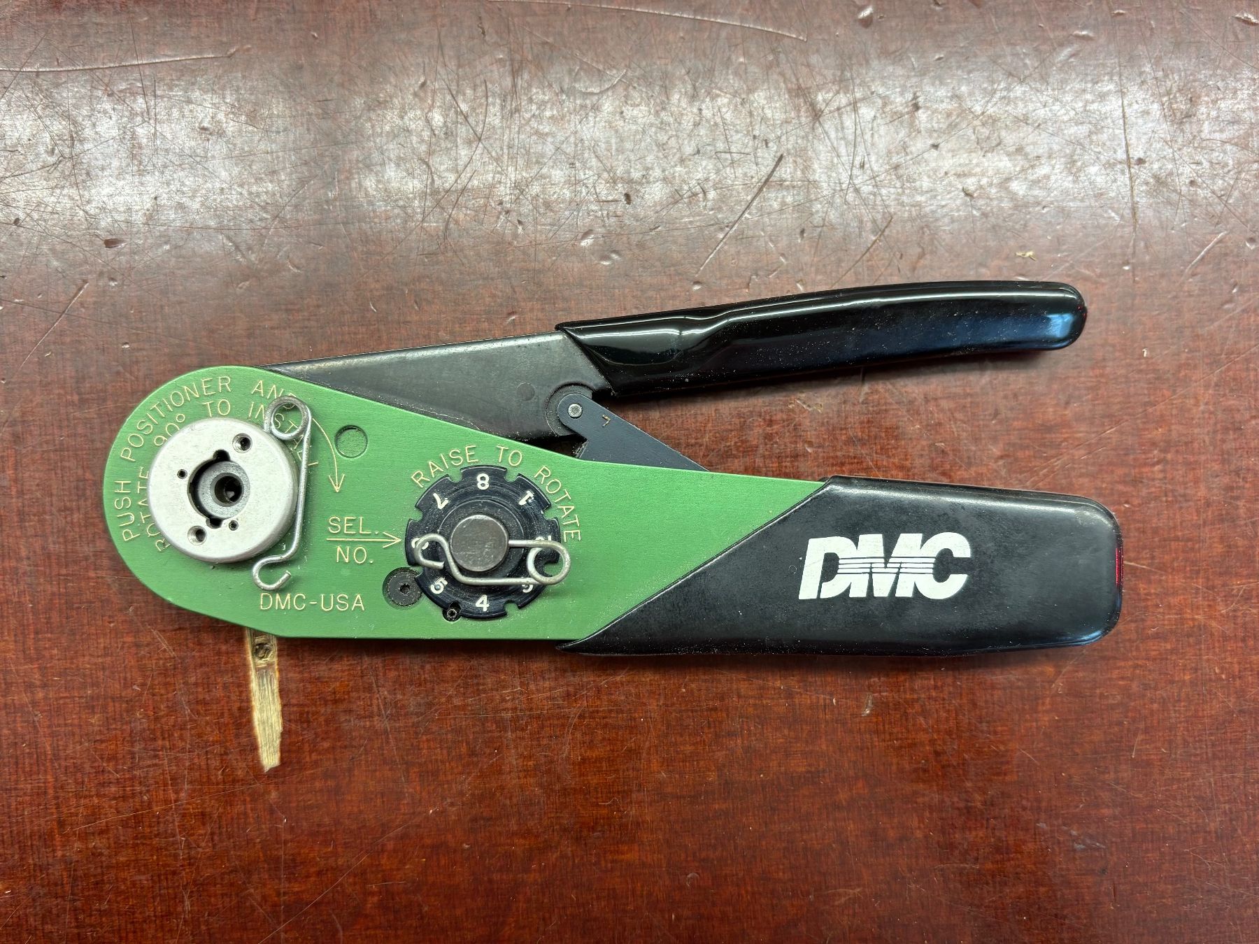 DMC Tutti gli attrezzi: DMC MH860 Crimpzange mit Anleitung – Usato da Winterthur venduto da ReUse_Baumarkt 4