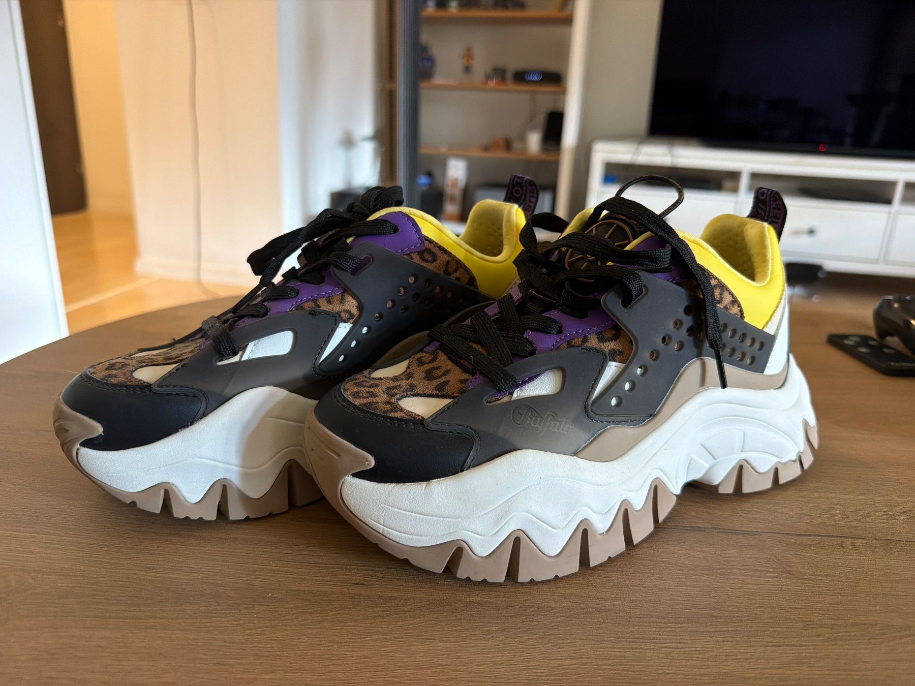 Buffalo Herrenschuhe: Buffalo sneakers – Gebraucht aus Steinhausen von n_b_p8vs