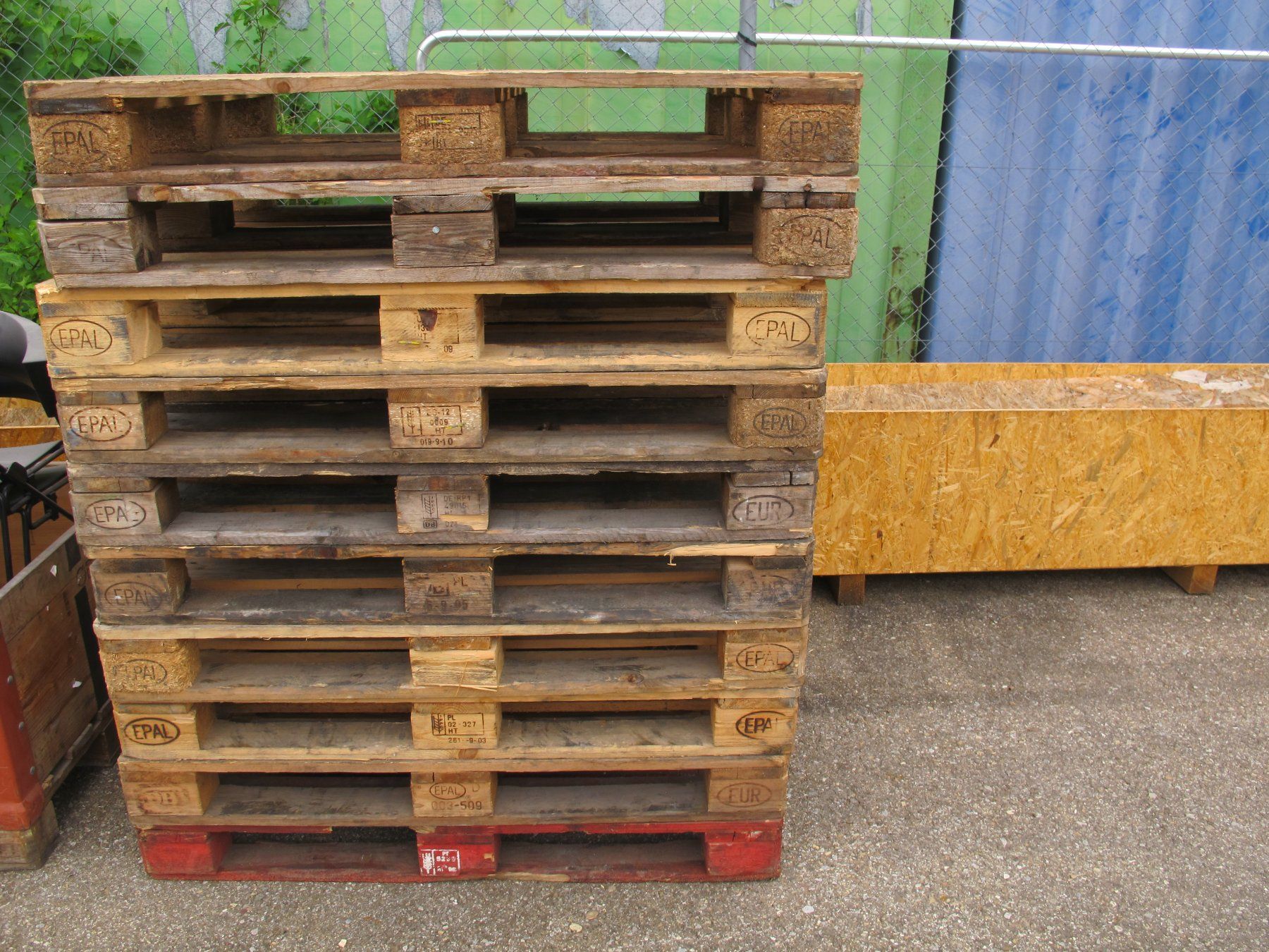 Pallets: Europaletten – Usato da Neftenbach venduto da se2_7hlw