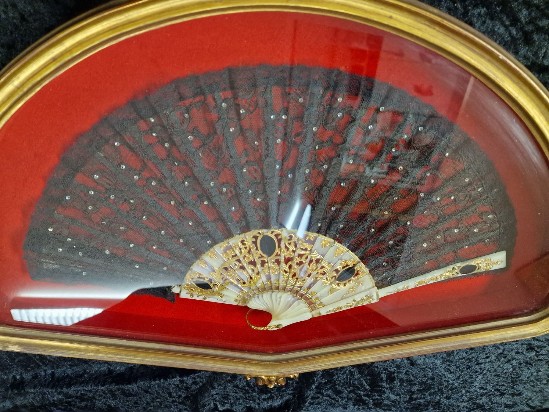 Toutes les décorations: ALTER FÄCHER MIT RAHMEN – D'occasion à Mümliswil par Mizzi77 6