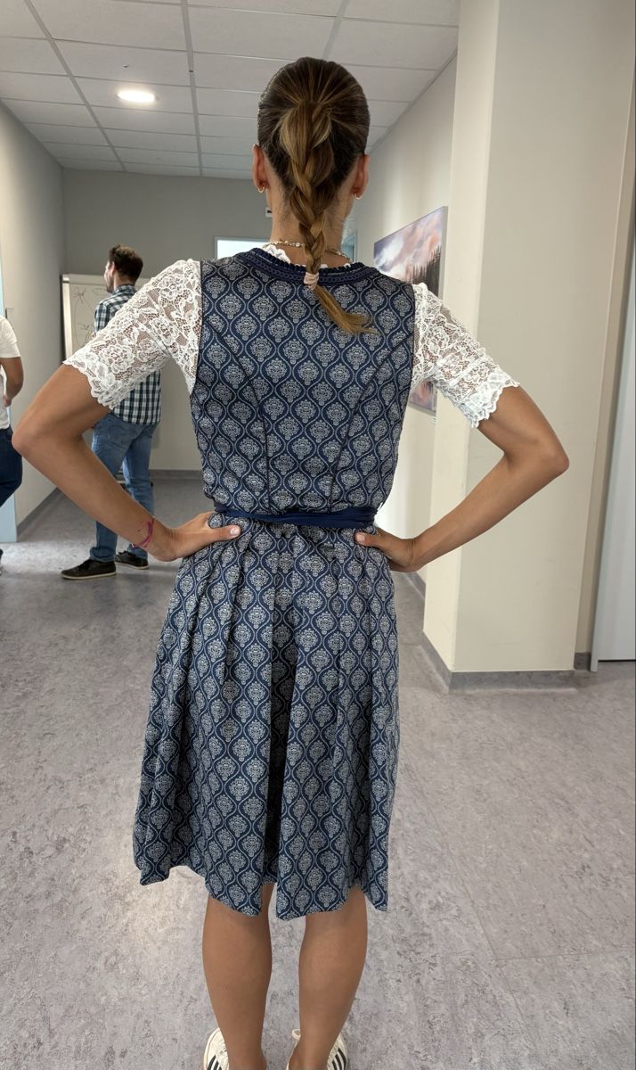 Vestiti: Dirndl Grösse 38 dunkelblau  Damen – Usato da Unterlunkhofen venduto da Ifalk 4