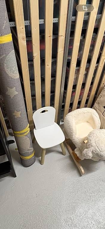 Sedie: Kinderstuhl – Usato da Sins venduto da Cerovac