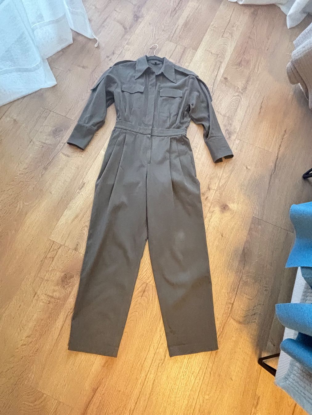 Massimo Dutti Tute: Massimo Dutti Jumpsuit – Usato da St. Margrethen SG venduto da dijanaO 3