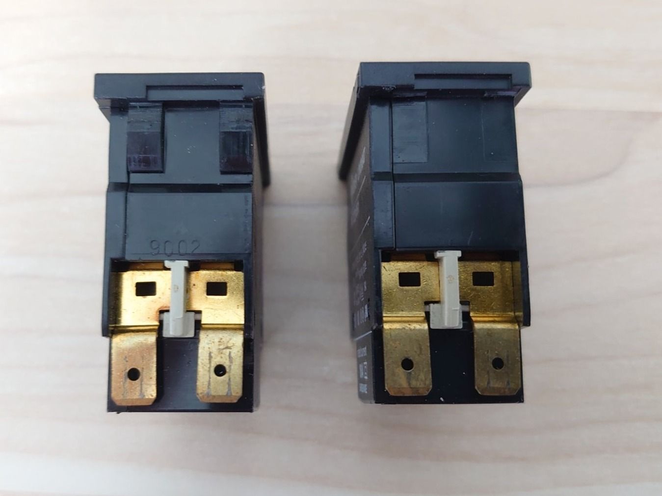 Altri prodotti elettronici: Schalter Weber Unimat WT 22-551 - Swiss Made – Difettoso da Pfäffikon SZ venduto da  4