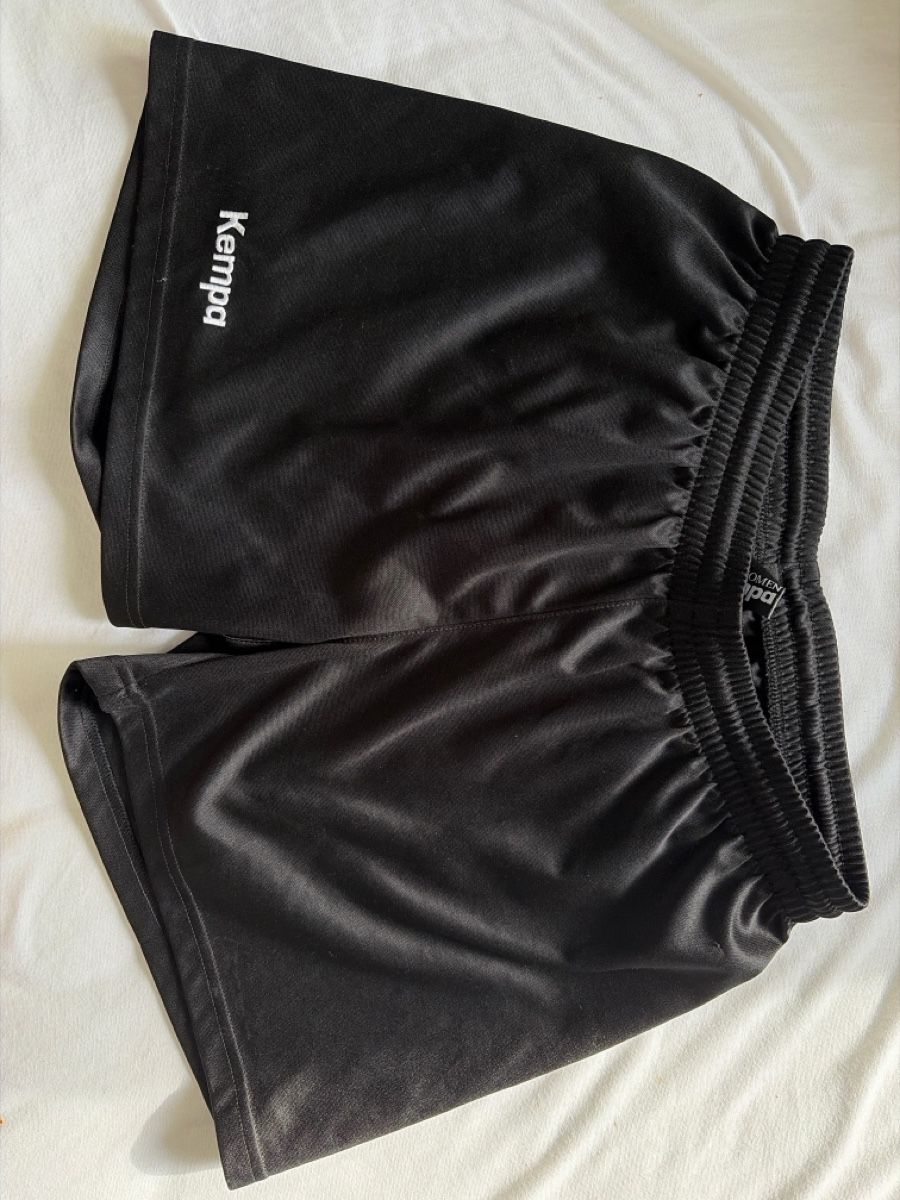 Pantalons: Kempa Sporthose schwarz  – Neuf (Voir description) à Wettingen par enhuufeguggus
