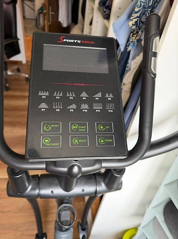 Hometrainer: Crosstrainer CX2 von Sportstech – Usato da Einsiedeln venduto da rugetman 1
