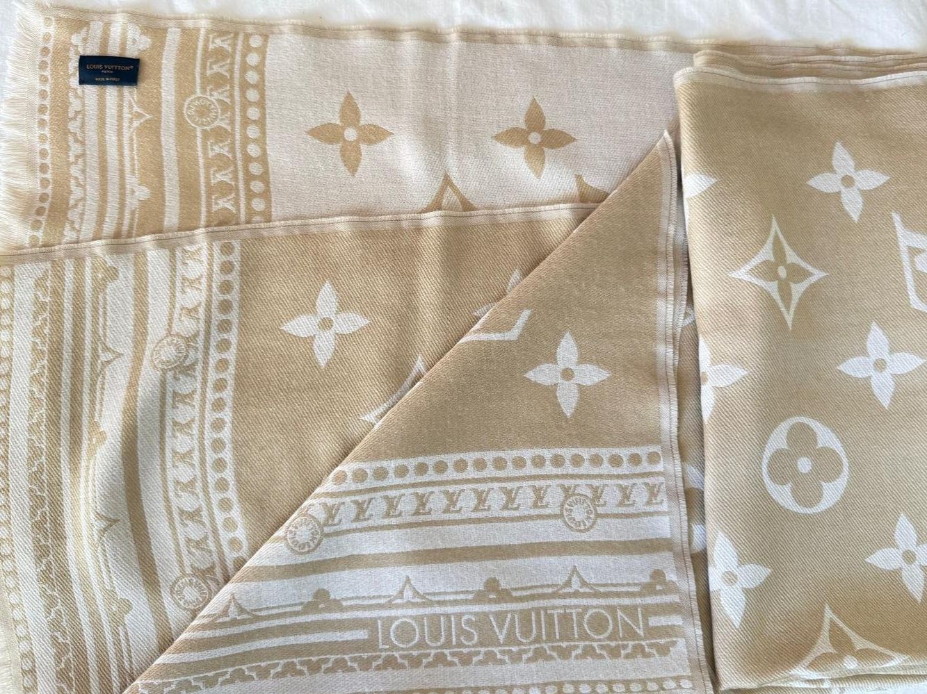 Louis Vuitton Foulard & Sciarpe: Louis Vuitton Schal, Amazingram, Wendeschal – Usato da Oberarth venduto da SSS. 5
