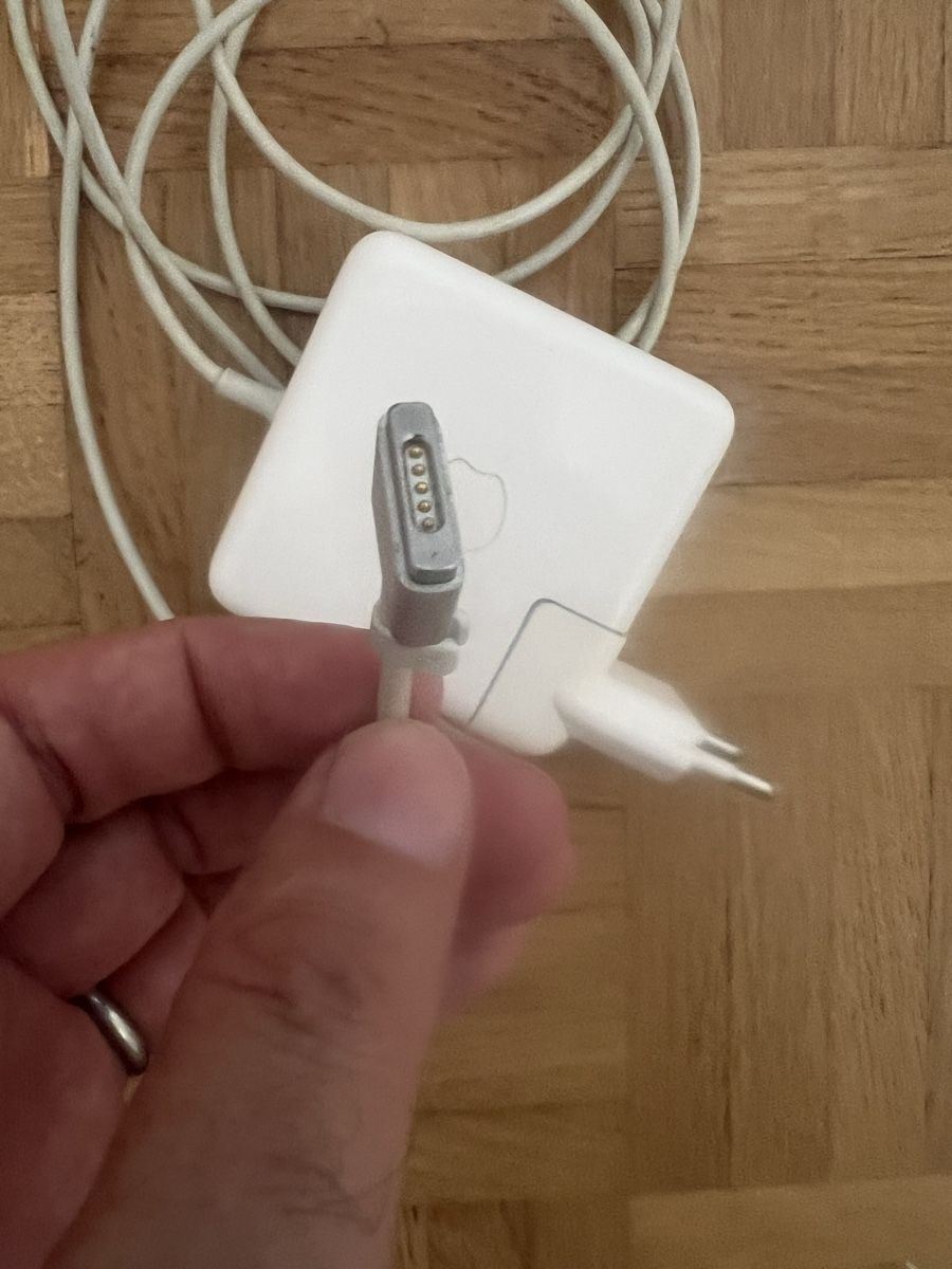 Apple Ladegerät: Apple MagSafe 2 Netzteil 60W gebraucht – Gebraucht aus Zollikon von elm_nrr7 1