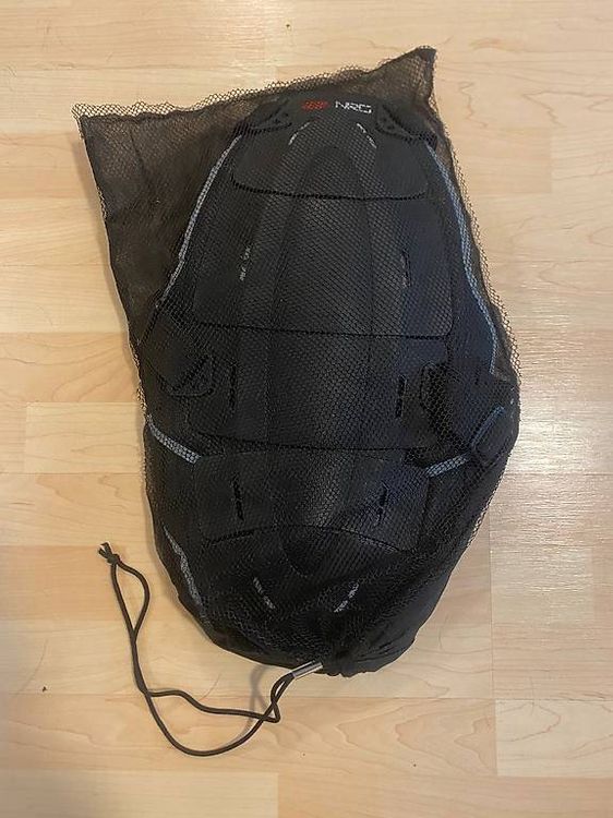Protections: Rückenpanzer Ski Snowboard – D'occasion à Thayngen par kar_9lmg