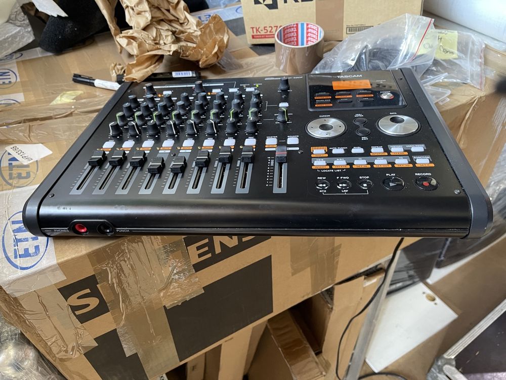 Console di mixaggio: Tascap DP-02CF defekt! Mischpult – Difettoso da Schaffhausen venduto da mariovit