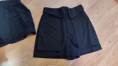 Shorts kurz schwarz Gr. S, Damen, Zara, Neu! 4 Stk.