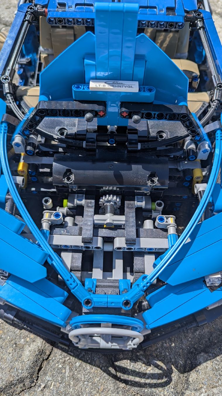 Lego Baukästen: Lego - Bugatti Chiron – Neu (gemäss Beschreibung) aus Lyss von 3250er 3