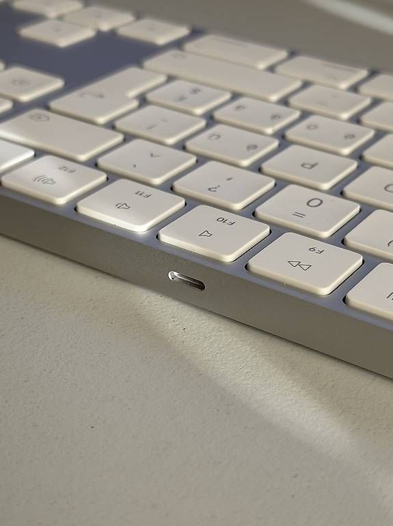 Apple Tastaturen: Apple Magic Keyboard – Gebraucht aus Sempach von Brobean 1
