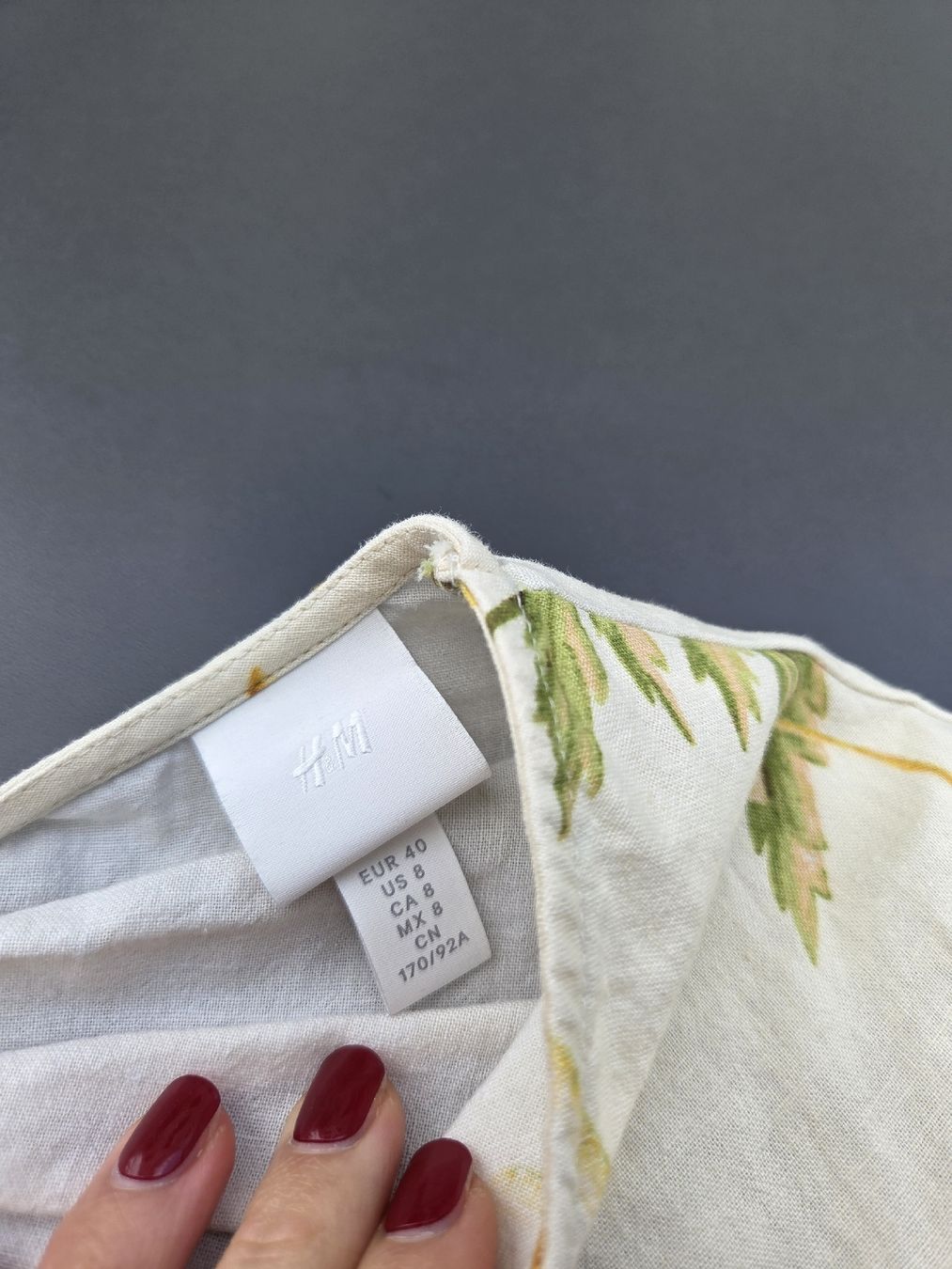 H&M Vestiti: Kleid H&M Blumenmuster Grösse 40 – Nuovo (secondo la descrizione) da Zürich venduto da mi.ha.6 1