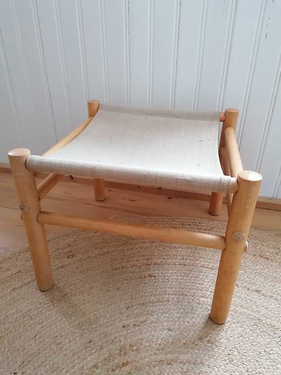 Sgabelli: Hocker Fussstütze – Usato da Winterthur venduto da 8400Dominique