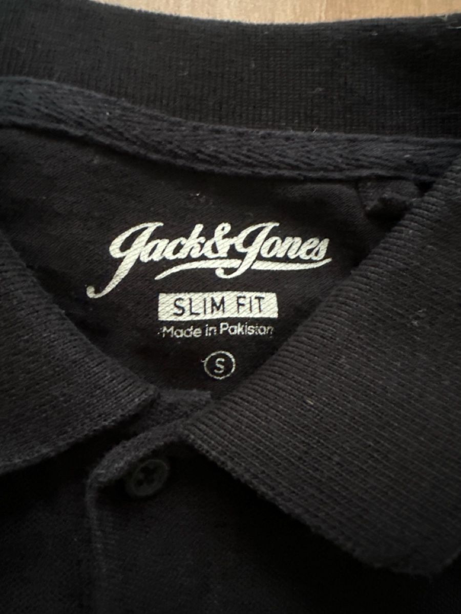 Jack & Jones Magliette Polo: Jack & Jones Poloshirt schwarz Grösse S – Usato da Buchs AG venduto da Dasmusstduhaben 1