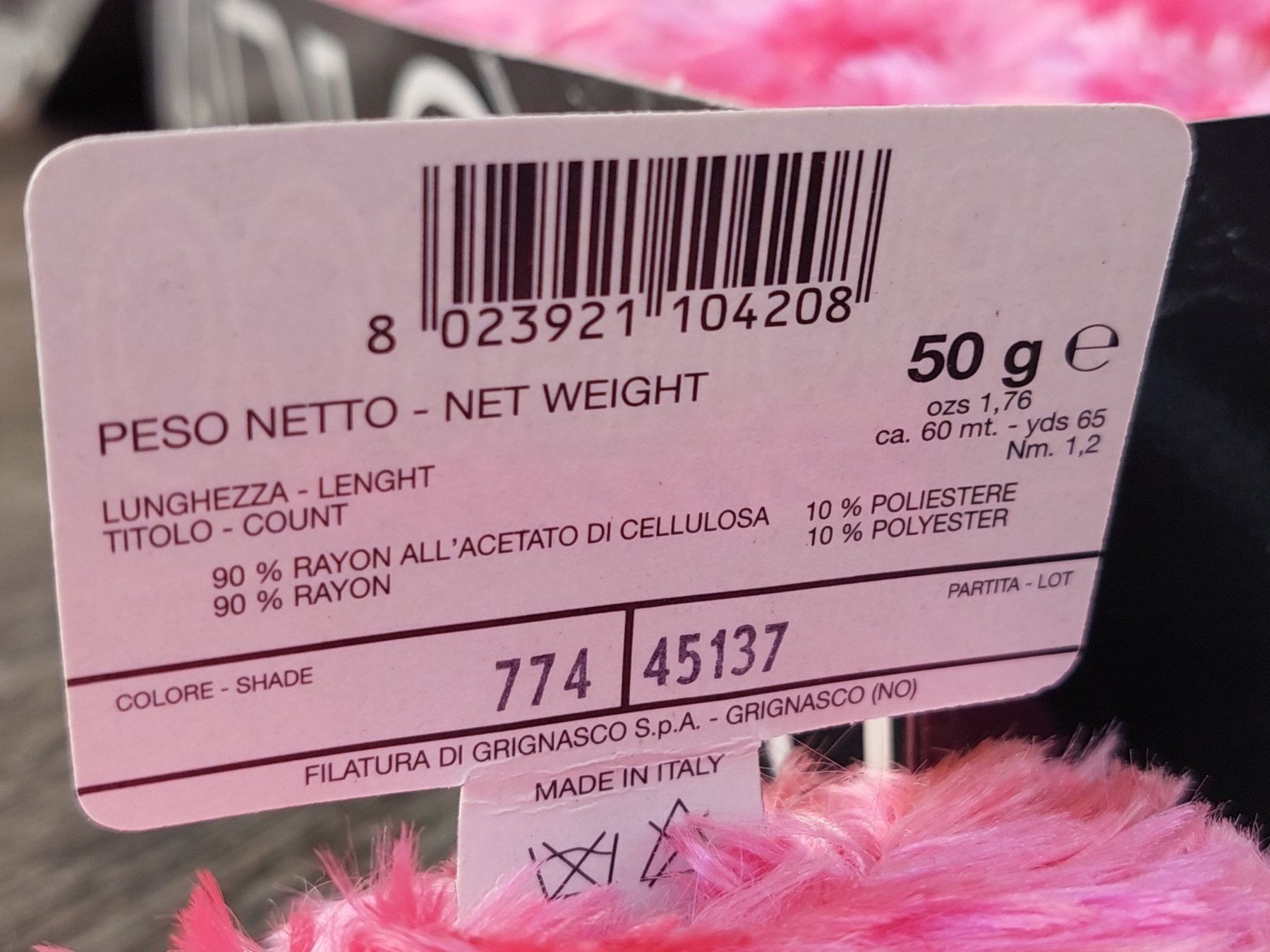 Lana: 1000 GRAMM  STRICKWOLLE PLUME – Usato da Huttwil venduto da Kunterbuntli 3