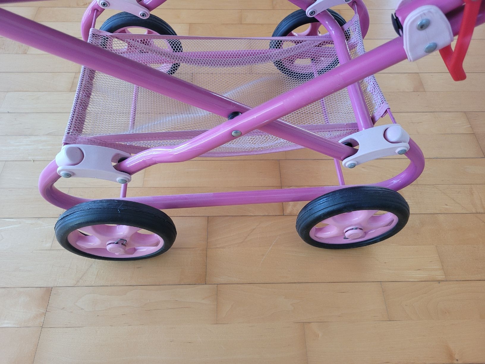 Carrozzine per bambole: Puppenwagen Pink – Usato da St. Margrethen SG venduto da SamusAran 2