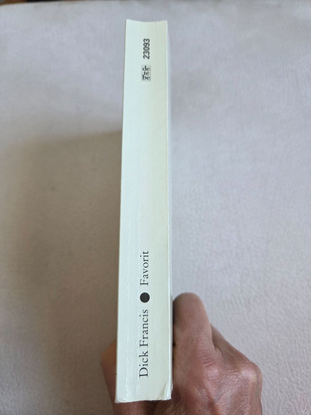 Libri: Dick Francis - Favorit – Usato da Bergdietikon venduto da Tanne_10 2