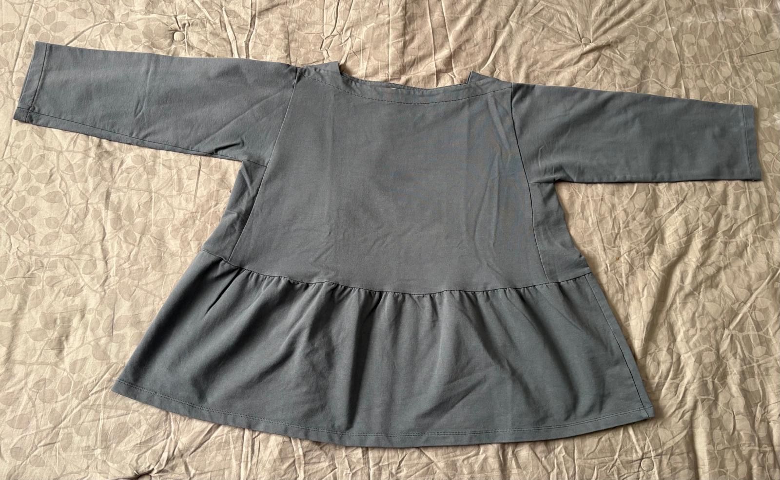 Maglioni & Felpe: Baumwoll-Sweatshirt, spezieller Schnitt, oversized, grau – Usato da Rikon im Tösstal venduto da Spellbinder 2