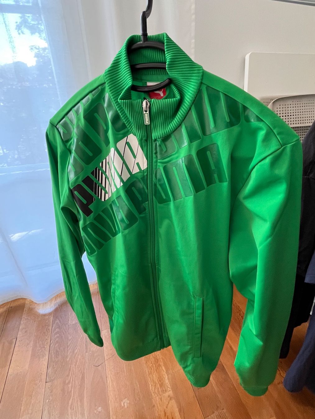 Puma Giacche: PUMA Trainerjacke grün – Usato da Ittigen venduto da str_9dw5