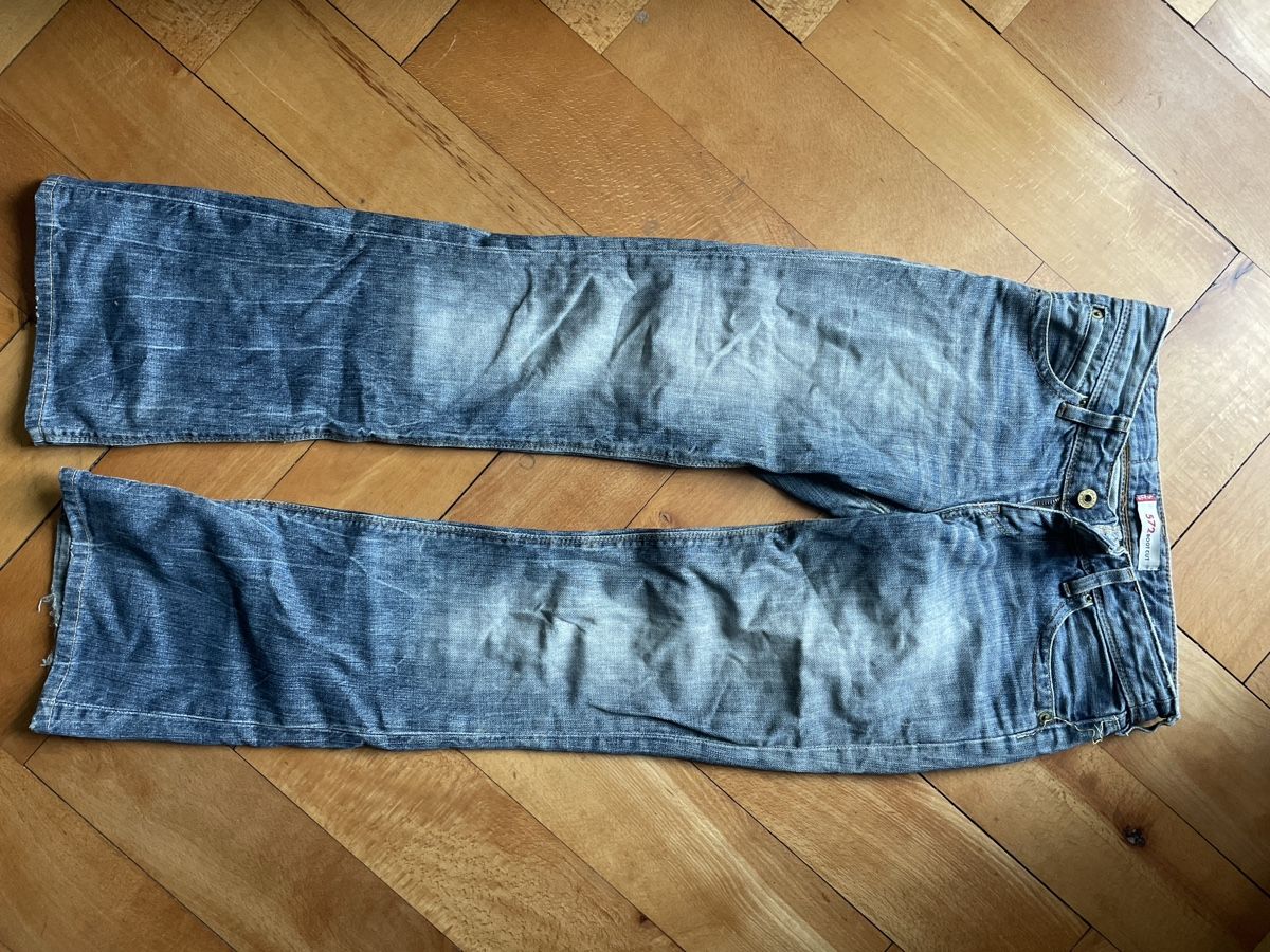 Levi's Jeans: Levis bootcut 572 bootcut jeans 26/32 – Usato da Zürich venduto da sul_7y7y
