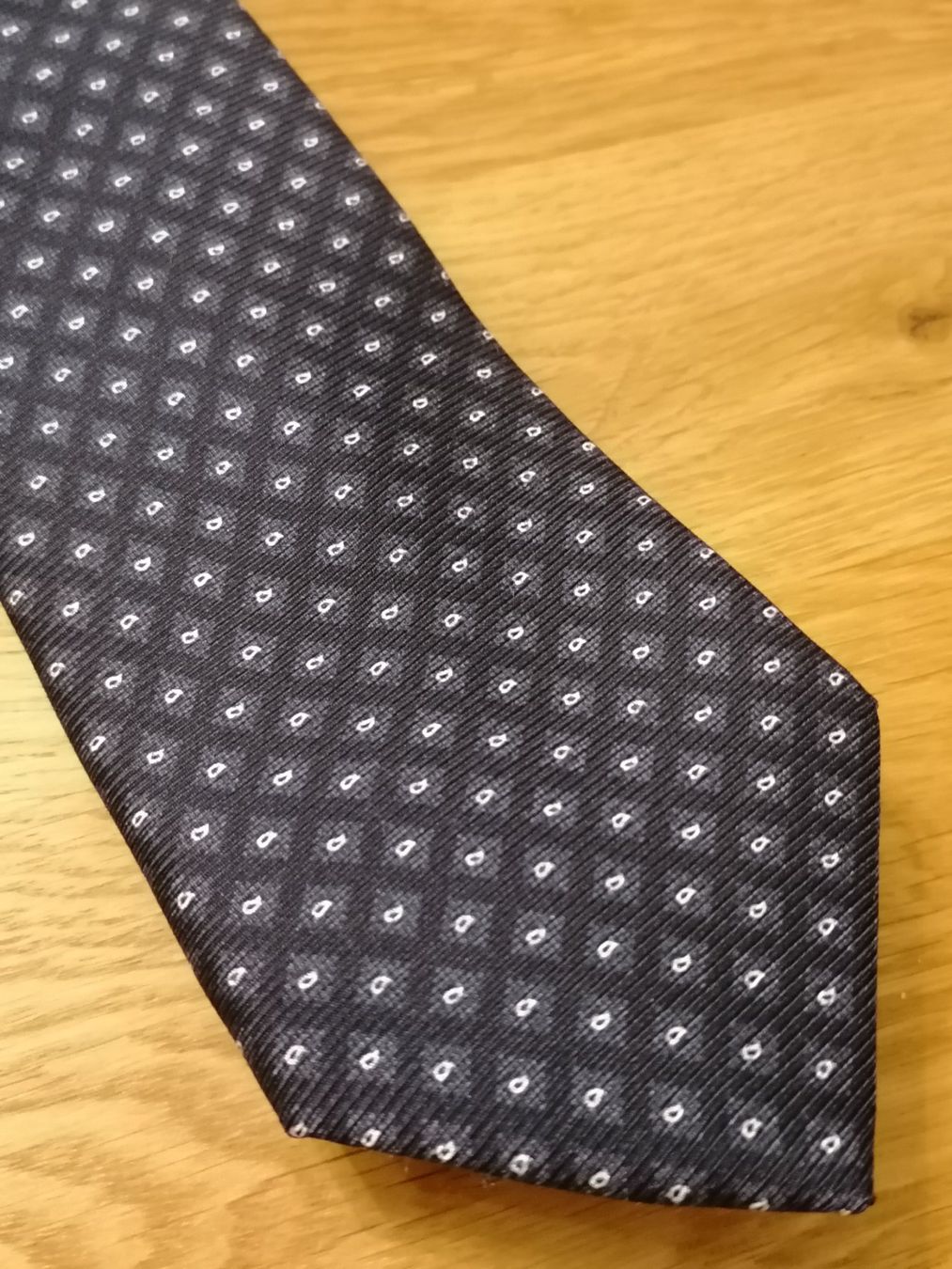 Cravatte: Massimo Dutti Krawatte 100% Seide - Nr.133 – Usato da Basel venduto da vintagecollector