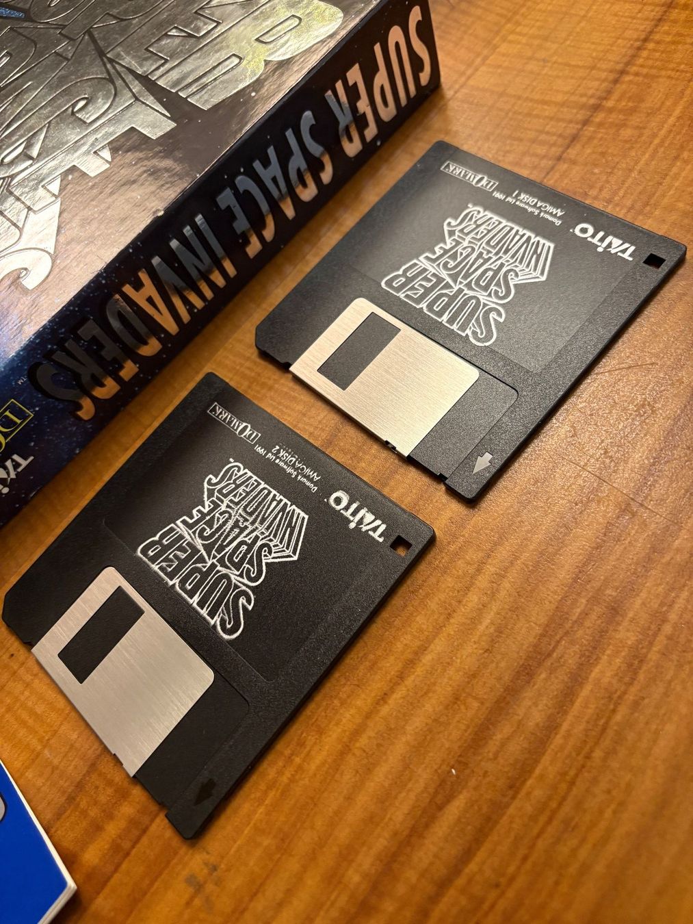Giochi: Amiga Spiel: Super Space Invaders (Big Box) – Usato da Niederhasli venduto da Manuf0 3