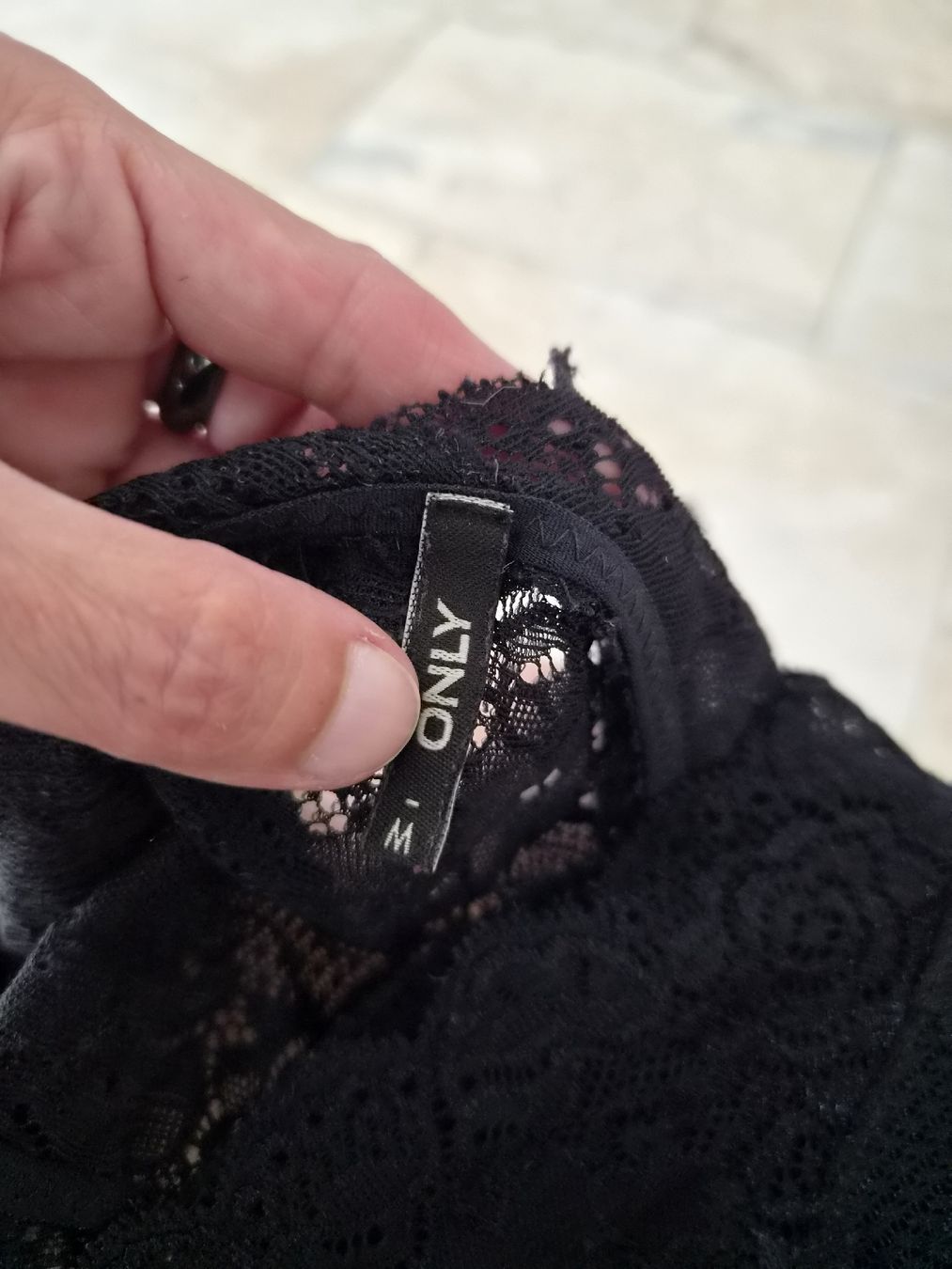 Only Autres dessous: BH von ONLY mit Spitze, schwarz / Grösse M – D'occasion à Niederrohrdorf par Miripfiri 1