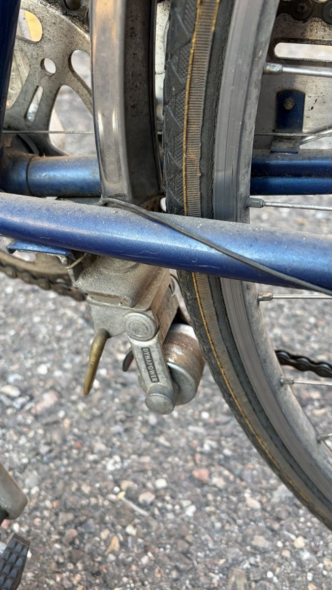 Biciclette: Oldtimer Velo blau mit Korb – Difettoso da Maisprach venduto da car_l2rm 5