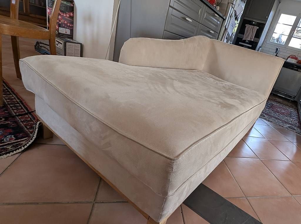 Poltrone: Méridienne de couleur crème à donner – Usato da Renens VD venduto da arochat