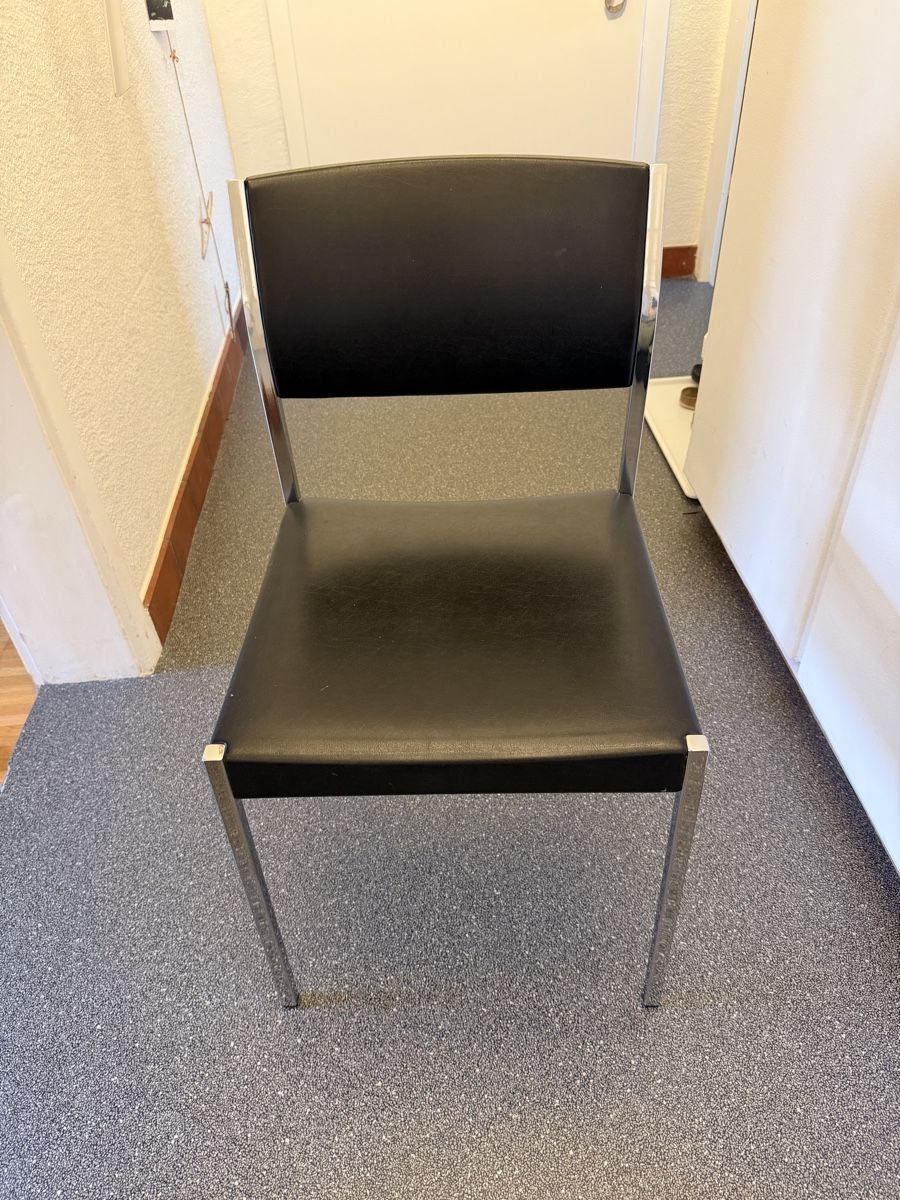 Stühle: 2 schwarzer Stühle  – Gebraucht aus Luzern von w_mueller 2