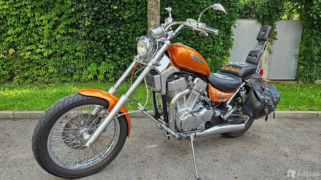 Suzuki Chopper: Suzuki Intruder VS1400 GLP – Gebraucht aus Ittigen von  2