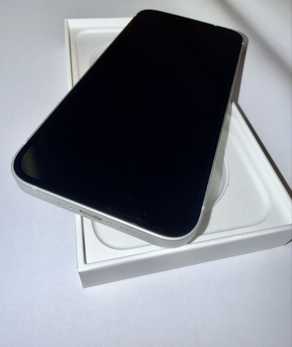 Apple Telefoni cellulari / Smartphones: Apple iPhone 17E Neu mit Originalverpackung – Nuovo e nell'imballaggio originale da Ossingen venduto da han_yw5w 2