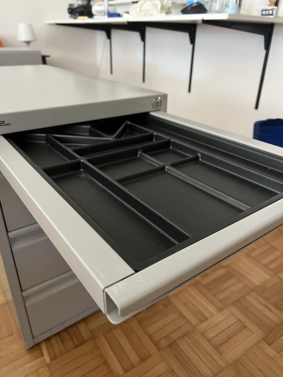Korpus: Rollcontainer  – Gebraucht aus Zürich von marenksauer 4