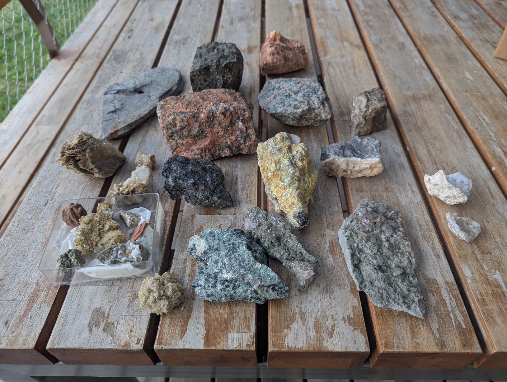 Mineralien & Heilsteine: Steine und Kristalle  – Gebraucht aus Hofstetten ZH von Raiona